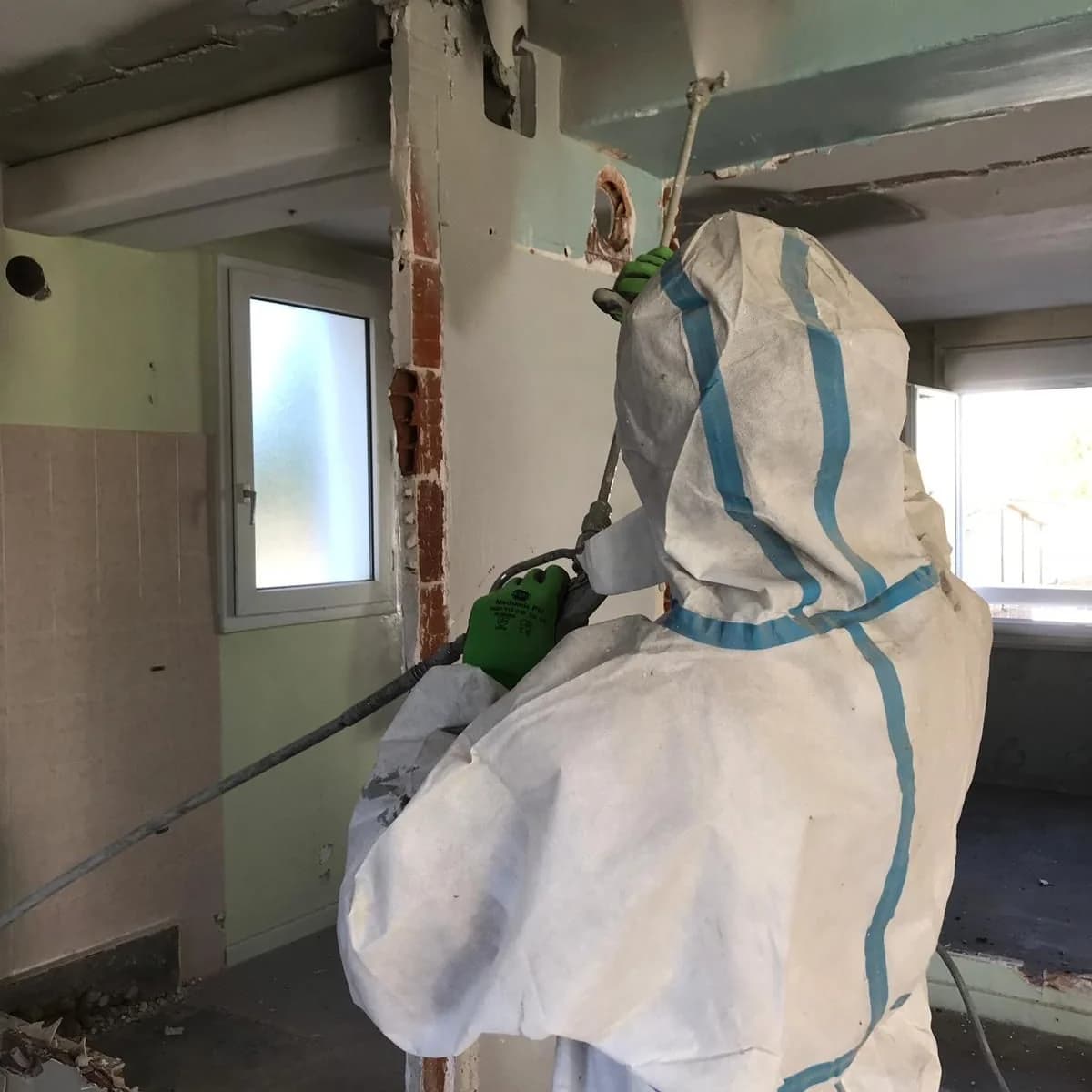 Kapsuliavimo danga asbesto paviršiams AMISEAL COAT