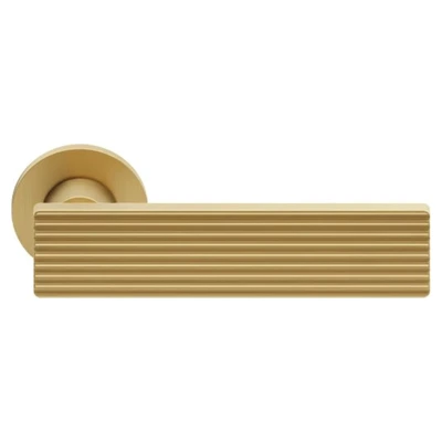 Be apatinių apyrakčių