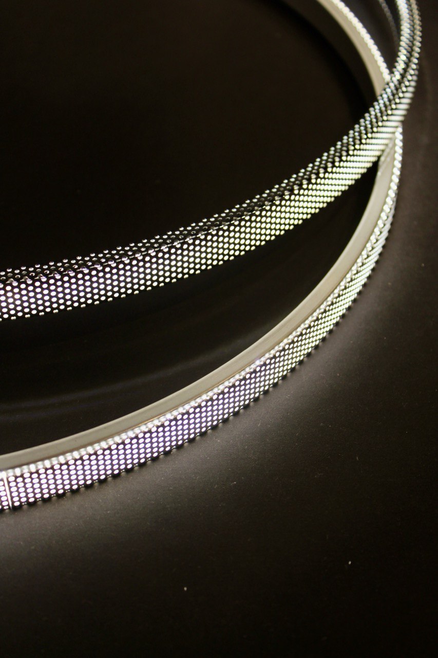 Perforuoti LED profiliai veidrodžiams